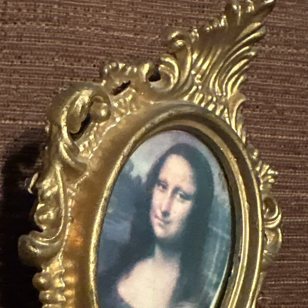 Vintage Mid Century Ornate Gold Plastic Miniature Frame Mona Lisa Hong Kong 626